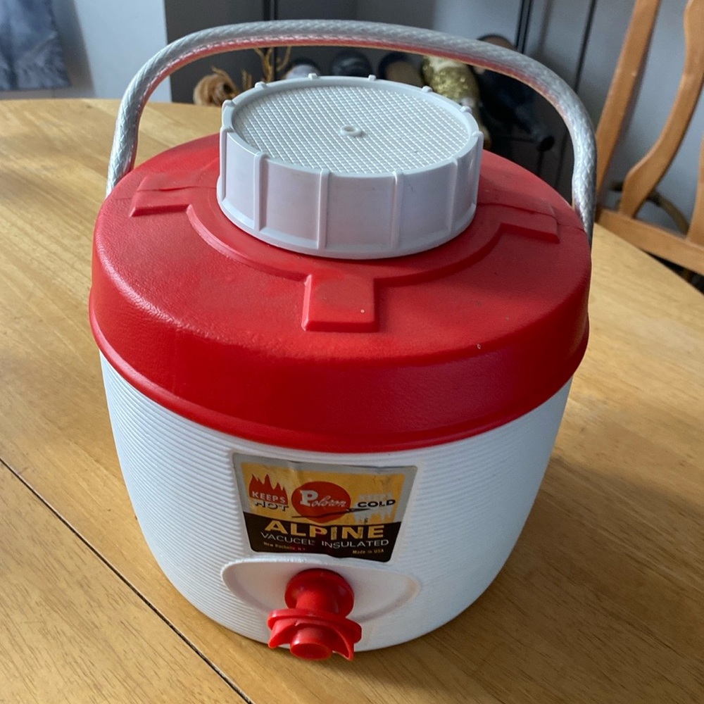 Vintage Alpine Bacucel insulated jug/ drink cooler